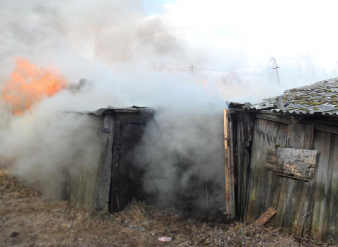 На пожаре в Касимовском районе пострадали три человека
