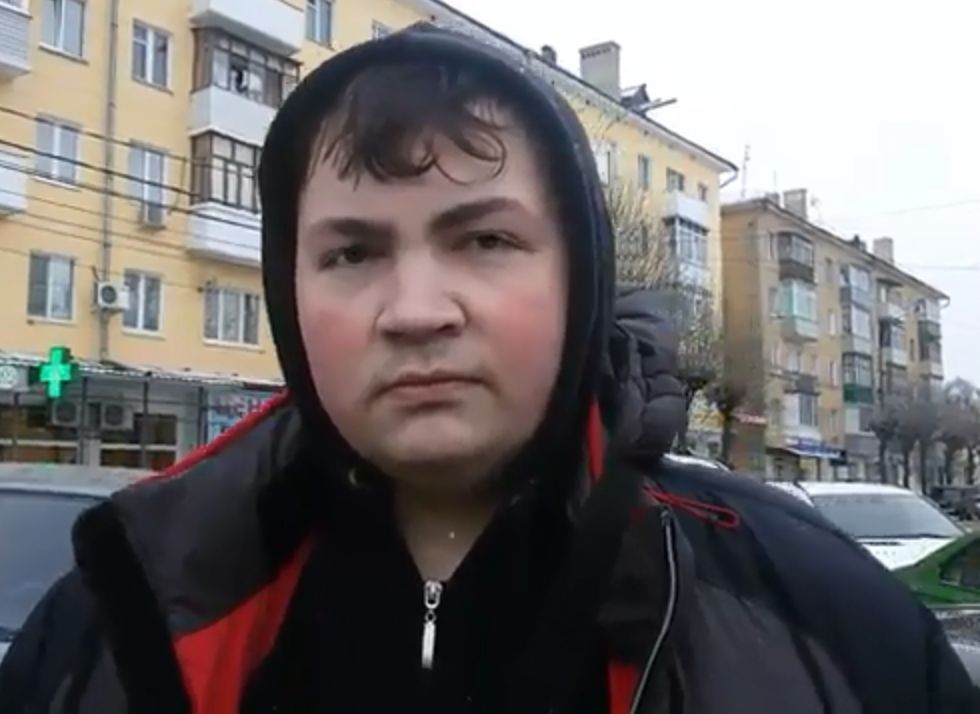Рязанский водитель устроил «допрос» работнику платной парковки (видео)