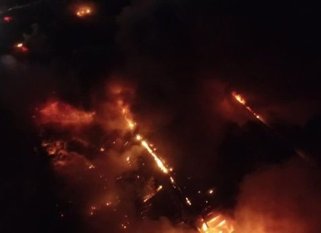 На складе боеприпасов близ украинской Винницы произошел пожар (видео)