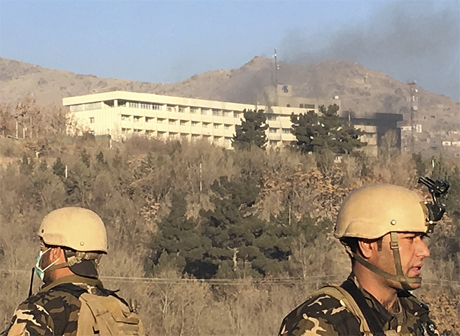 Пять человек погибли при нападении боевиков на отель в Кабуле