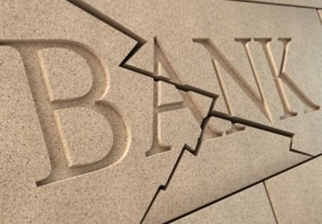 ЦБ отозвал лицензии у двух банков и НКО «Евроинвест»