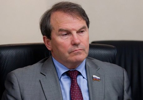 Рязанский сенатор Морозов потерял 14 мест в медиарейтинге