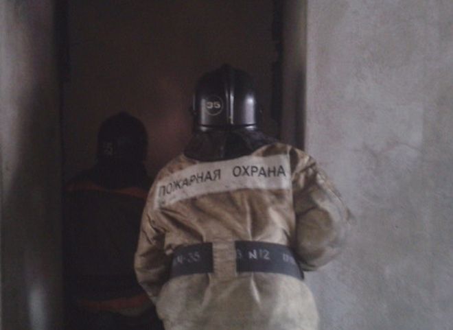 Во время пожара на улице Зубковой пострадал человек
