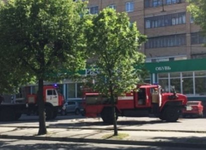 Ночью у горевшего в центре Рязани дома будут дежурить полиция и МЧС