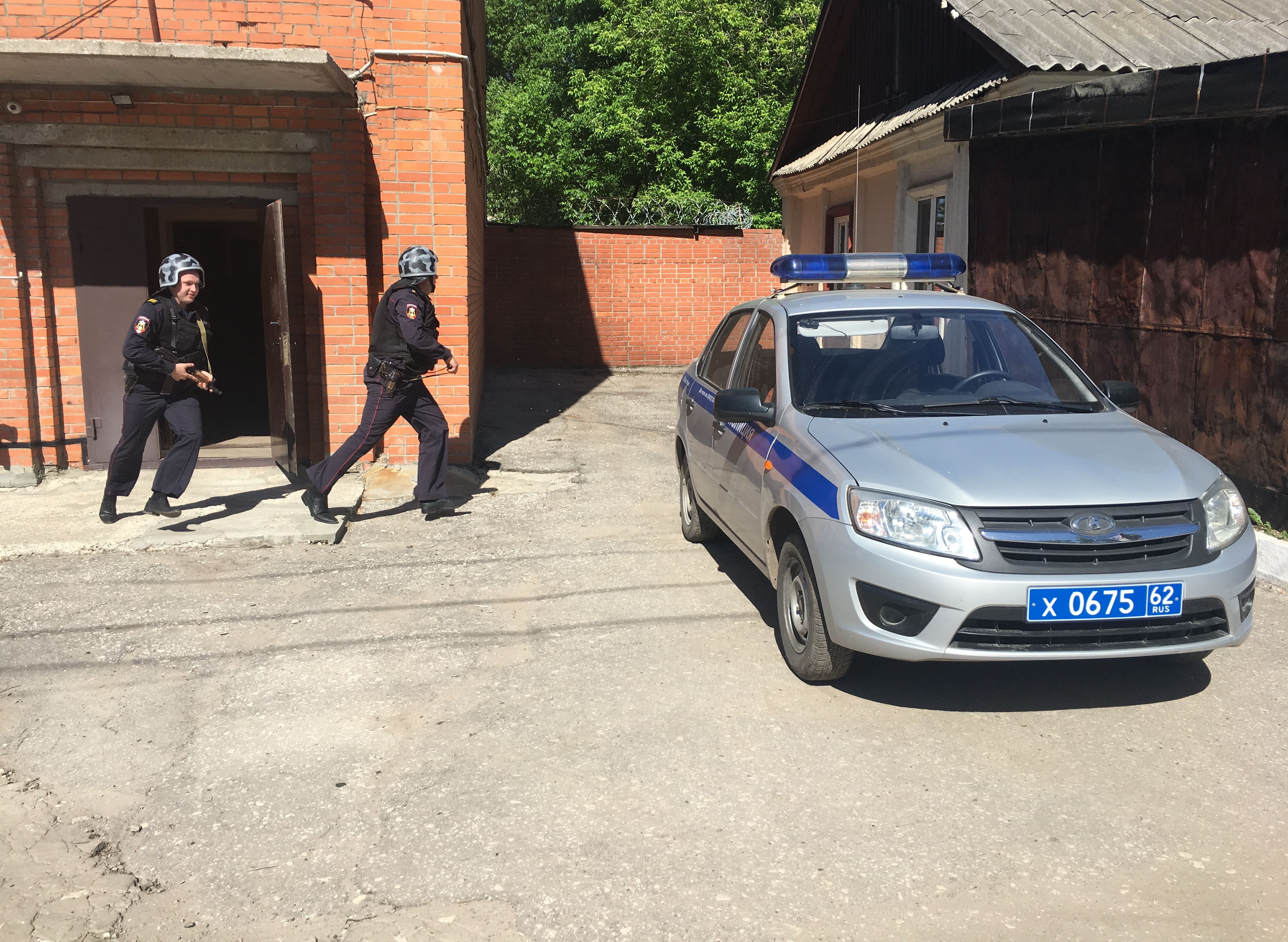 Мужчина и женщина украли в рязанском ТЦ продукты на сумму 4 тыс. рублей