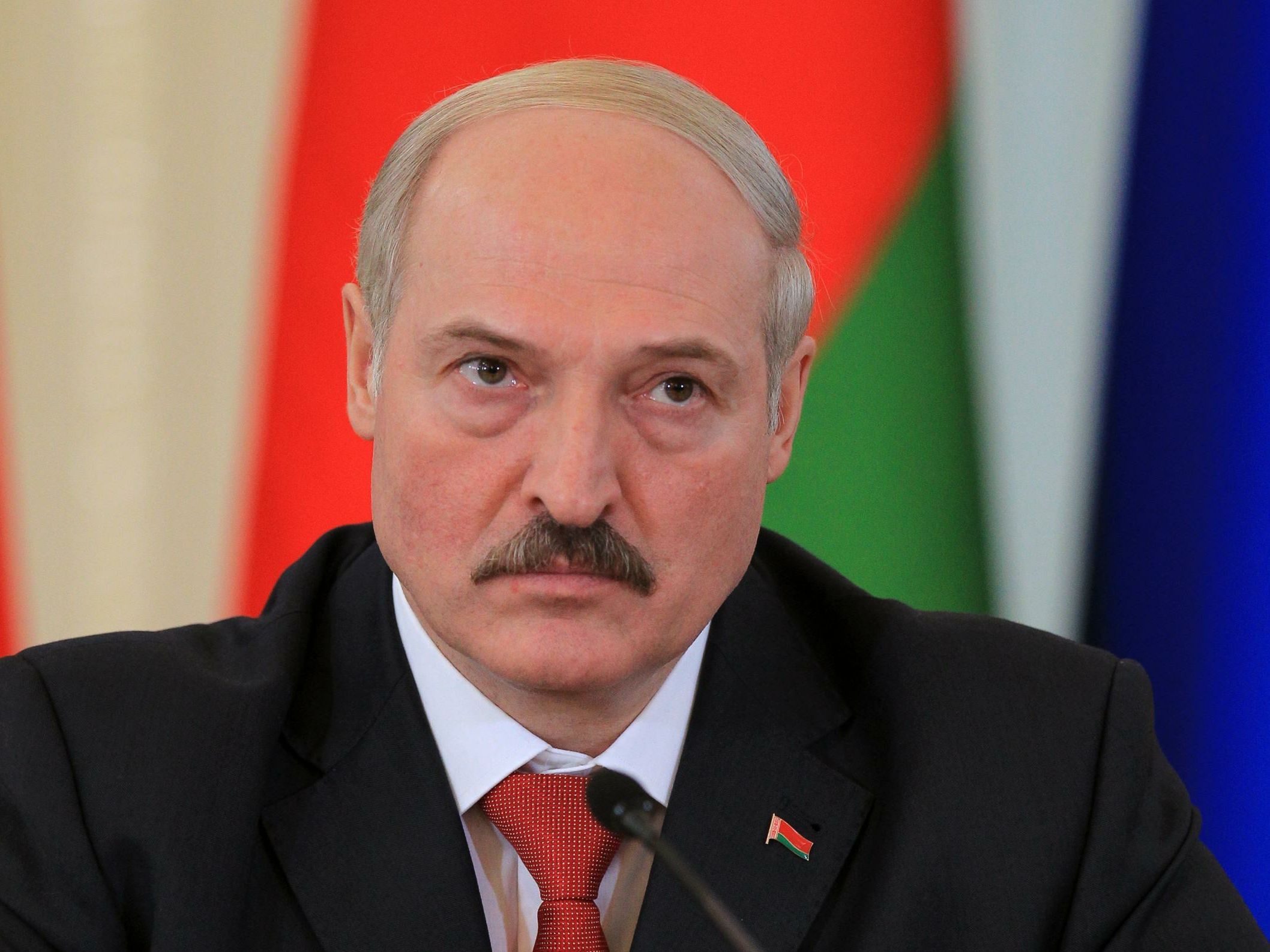 Лукашенко предложил помощь Украине