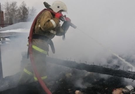На пожаре в Михайловском районе пострадал мужчина