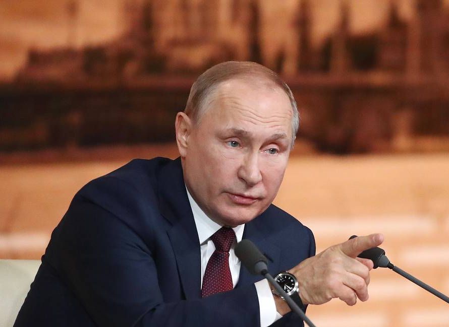 Путин объяснил, с чем связана неразбериха с выплатами врачам