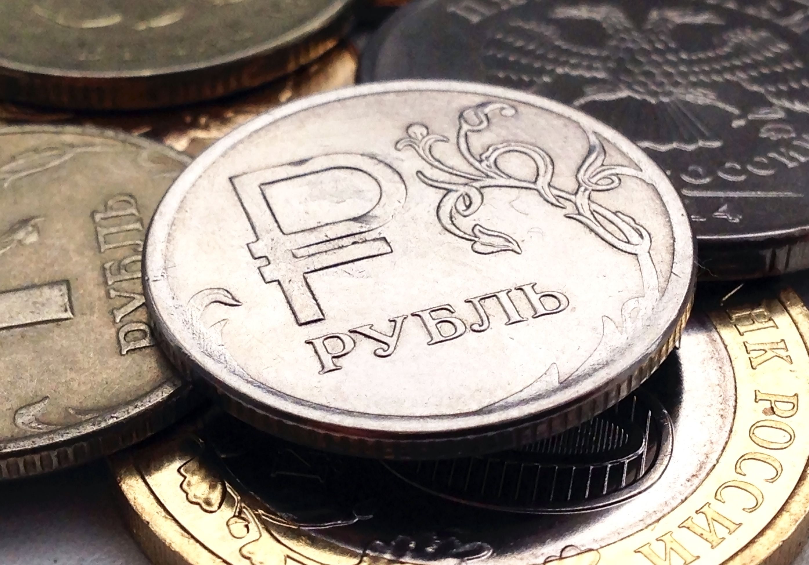 В сентябре рубль станет основной валютой ЛНР