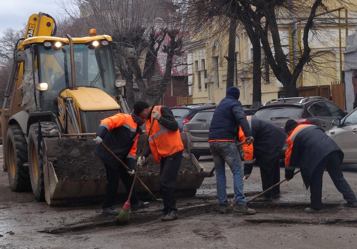 В Рязани на 17 улицах проведен ямочный ремонт
