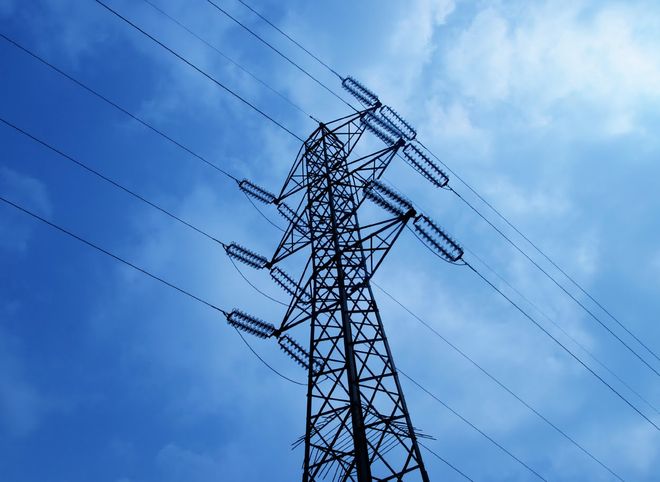 Ветер нарушил электроснабжение населенных пунктов сразу в трех районах Рязанской области