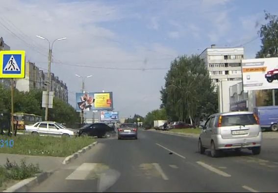 В Рязани девушка устроила ДТП при повороте налево с правого ряда (видео)