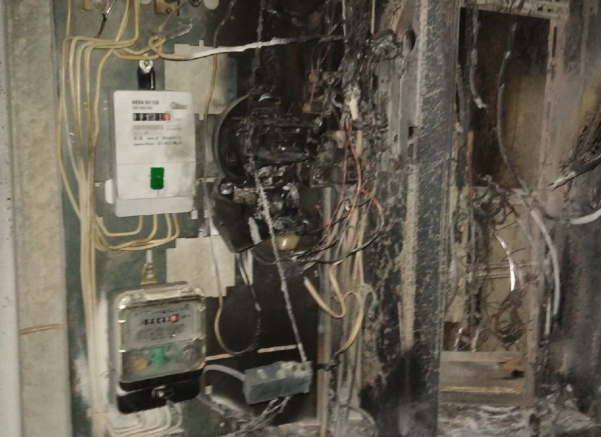 В девятиэтажке на улице Березовой взорвались электросчетчики