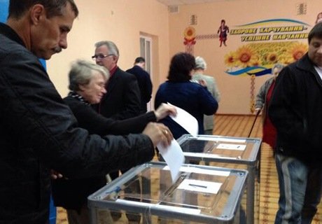 На юго-востоке Украины проходит референдум