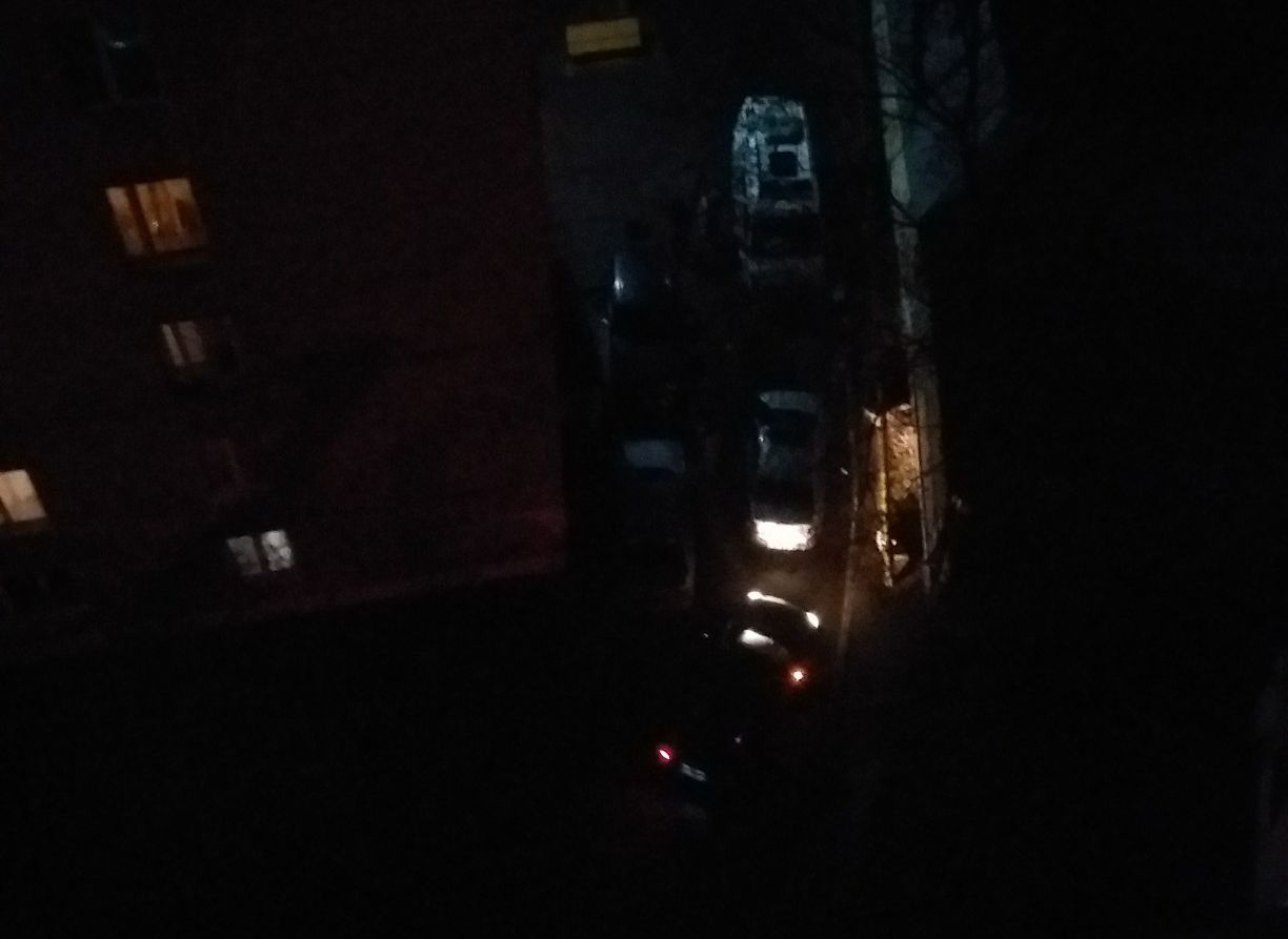 На улице Крупской напали на экипаж скорой помощи
