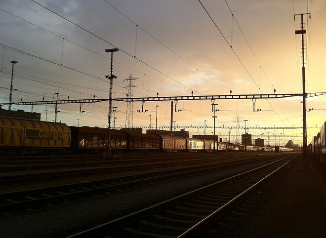 В Рязани женщина получила ожоги от удара током на крыше поезда