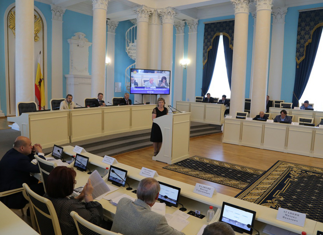 Депутаты областной Думы утвердили отчет об исполнении бюджета региона за 2017 год