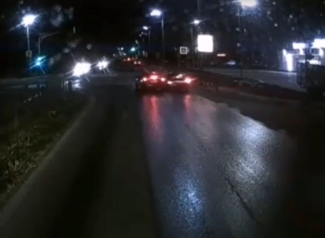 Авария на улице Зубковой попала на видео