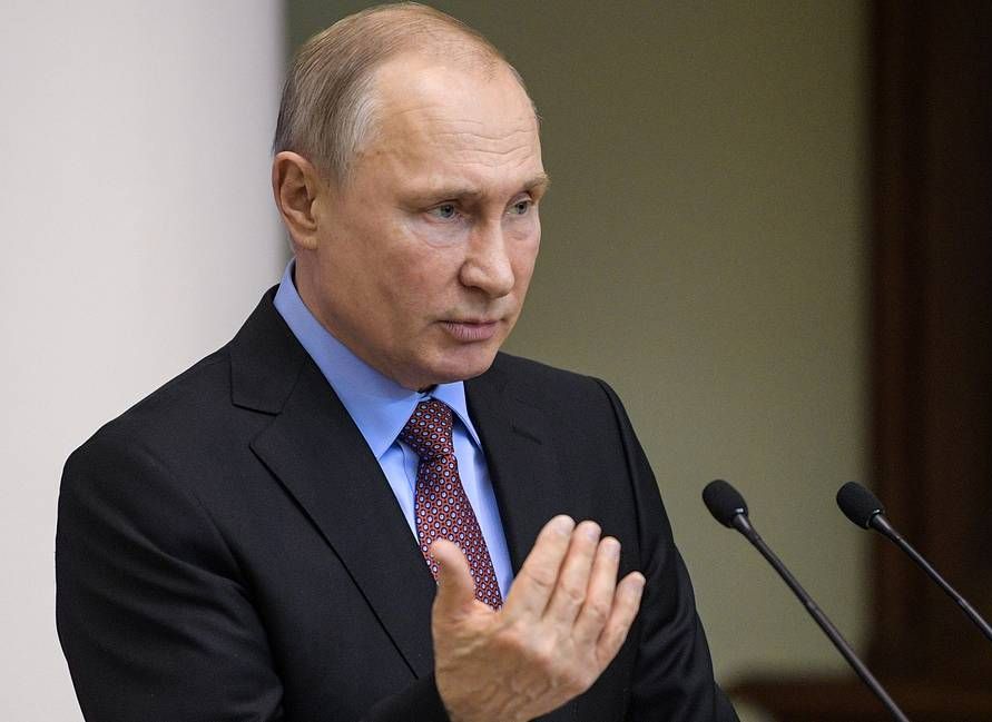 Путин подписал закон о регулировании просветительской деятельности