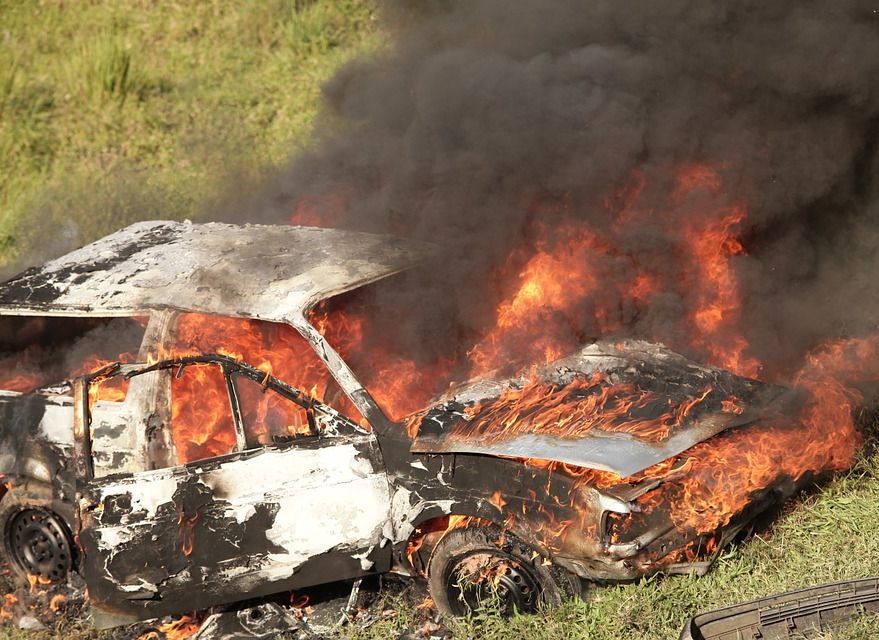 В Ряжске при возгорании автомобиля погиб человек