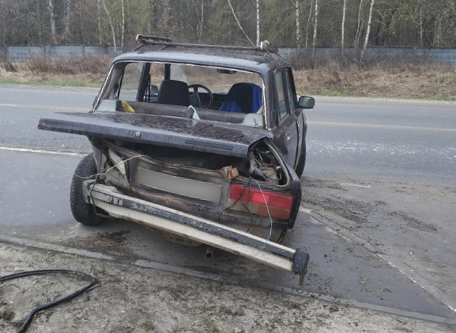 На улице Забайкальской столкнулись два автомобиля, есть пострадавший