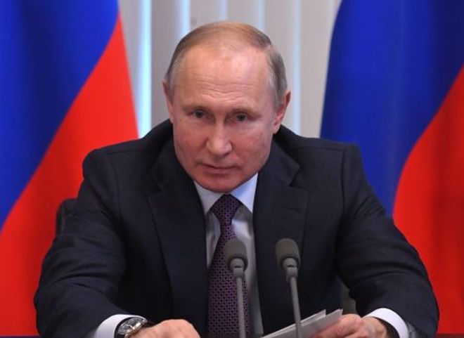 В Кремле назвали три возможных места будущей работы Путина