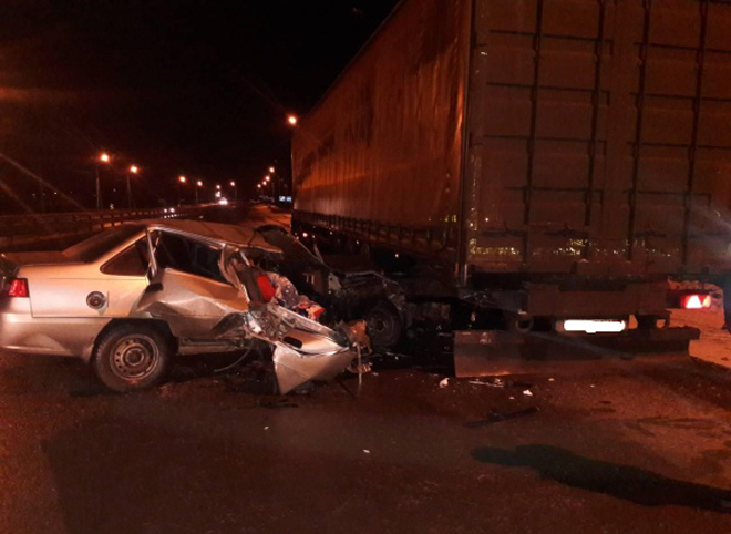В ДТП с грузовиком в Рязанском районе пострадала женщина