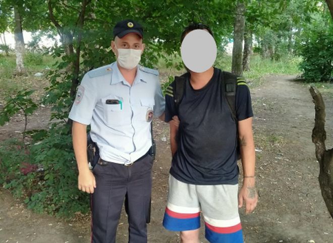 В Рязани патрульные полицейские задержали находившегося в розыске мужчину