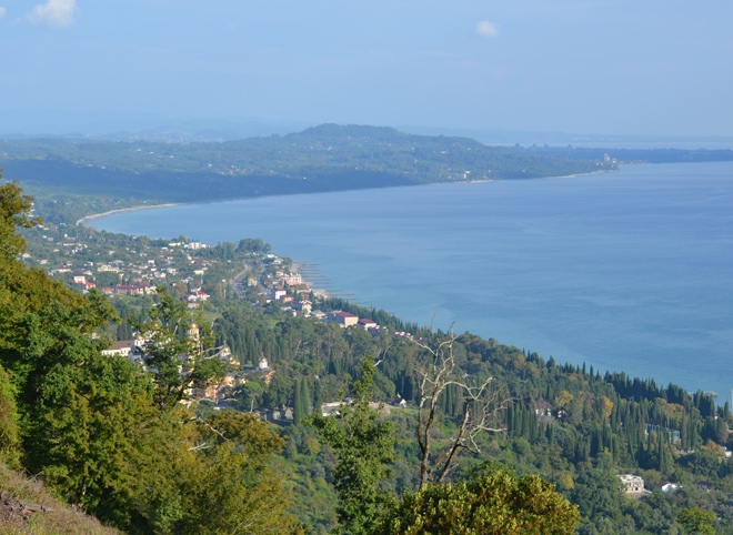 Абхазия возвращает коронавирусные ограничения