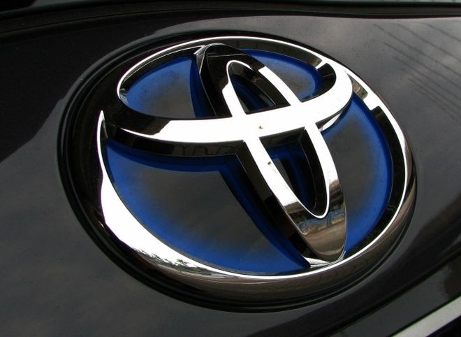 Toyota отзывает более 600 тыс. автомобилей из-за проблем с подушками безопасности