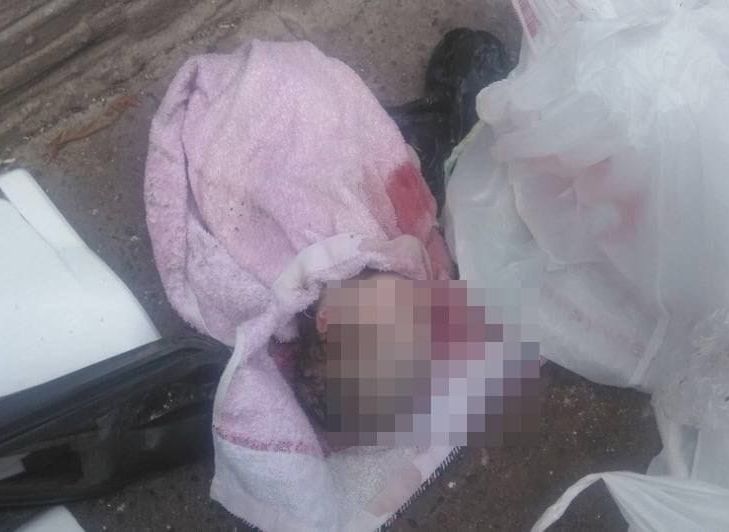 В Башкирии роженица выбросила чужого младенца из окна