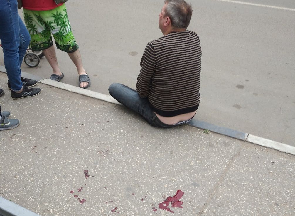 На окраине Рязани мужчине пробили голову бутылкой