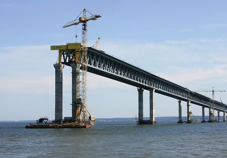 Студотряды прибыли на стройку Крымского моста