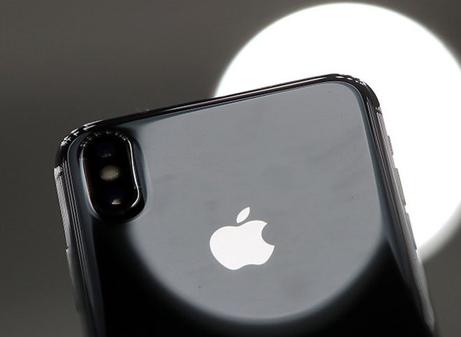 В Apple признали наличие проблем с экраном нового iPhone X