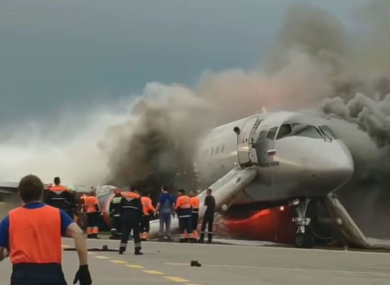 МАК опубликовал предварительный отчет по катастрофе Sukhoi Superjet 100