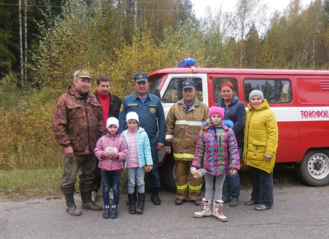 Две рязанки с тремя детьми заблудились в лесу в Клепиковском районе
