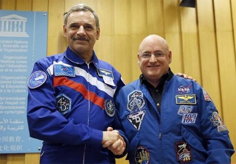 Космонавты Корниенко и Келли.