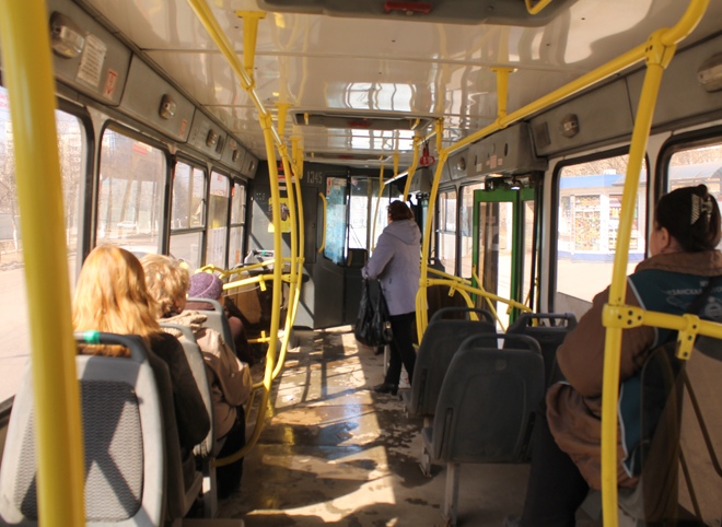 Любимов поручил ограничить число пассажиров в рязанском общественном транспорте