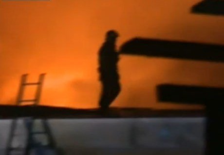 В Москве найдены тела восьми пожарных (видео)