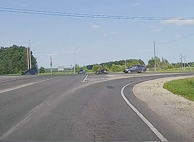 Мотоциклист, попавший в аварию на трассе Рязань – Ряжск, доставлен в больницу