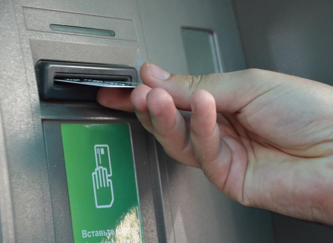 Сбербанк предложил клиентам отказаться от пластиковых карт