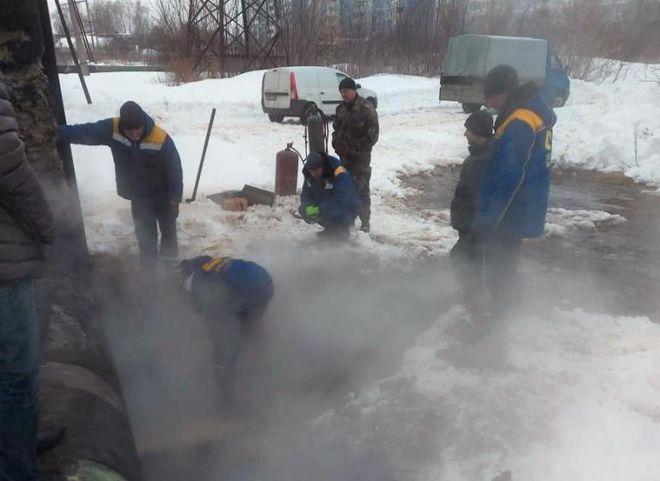 Из-за аварии в Недостоеве приостановили подачу тепла в детсадах и поликлинике