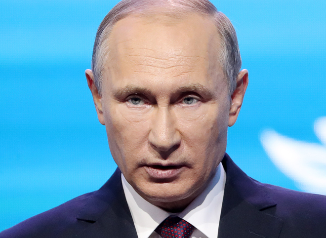 Путин поручил выяснить причины отмены рэп-концертов в России