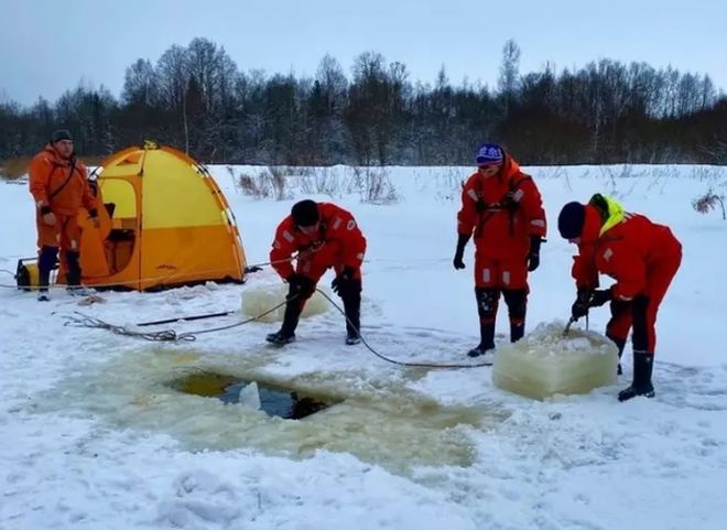 Спасатели нашли тело женщины, утонувшей в купели в Ленинградской области