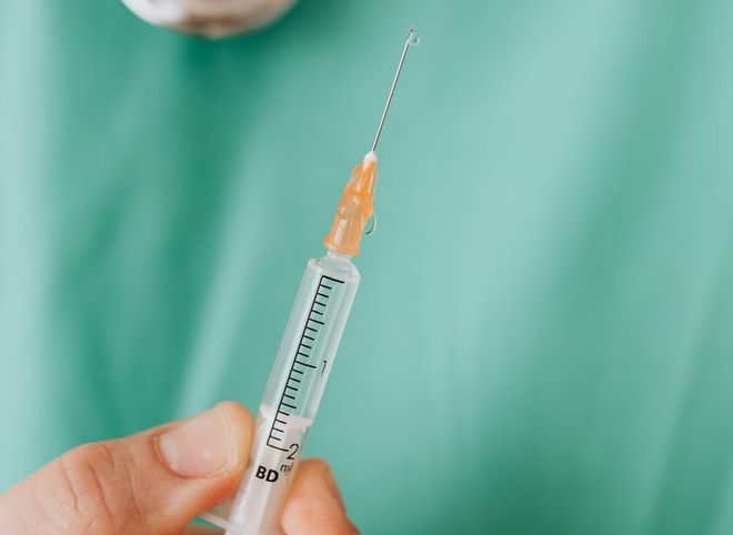 Путин объявил о регистрации второй российской вакцины от COVID-19