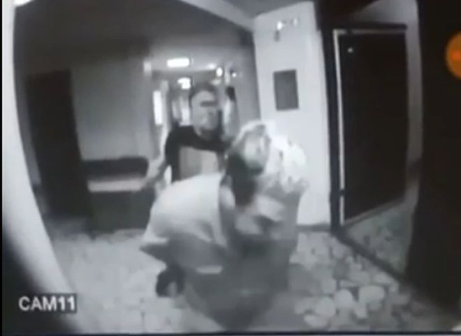 СК проверяет видео с нападением на врача рязанского травмпункта
