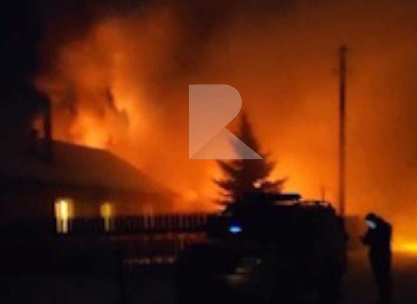 На окраине Рязани сгорел жилой дом, есть пострадавшие
