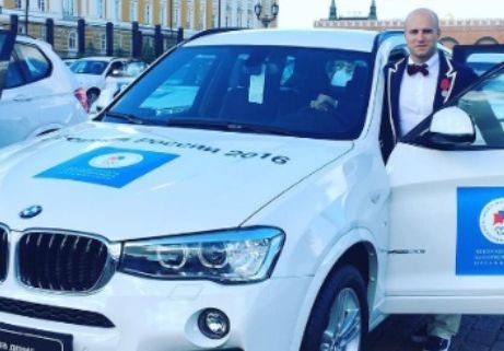 Рязанский призер Олимпиады продает подаренный BMW