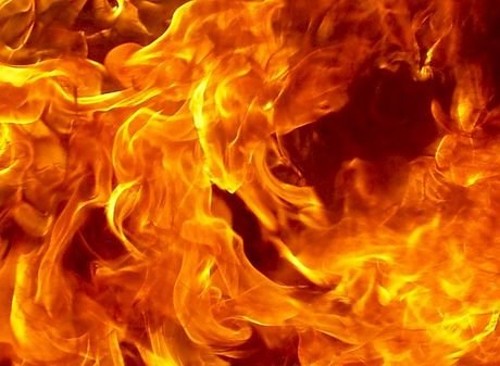 На пожаре в Касимове погиб мужчина и пострадала женщина