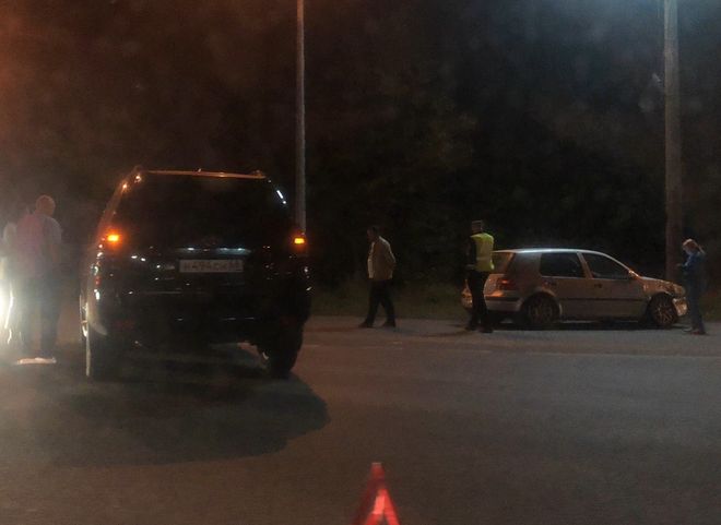 На Куйбышевском шоссе произошла авария